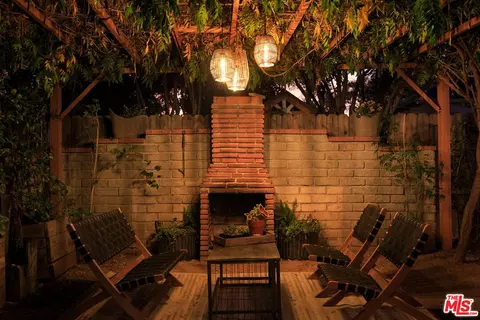 517 Castano Ave, Pasadena, CA 91107 photo 48