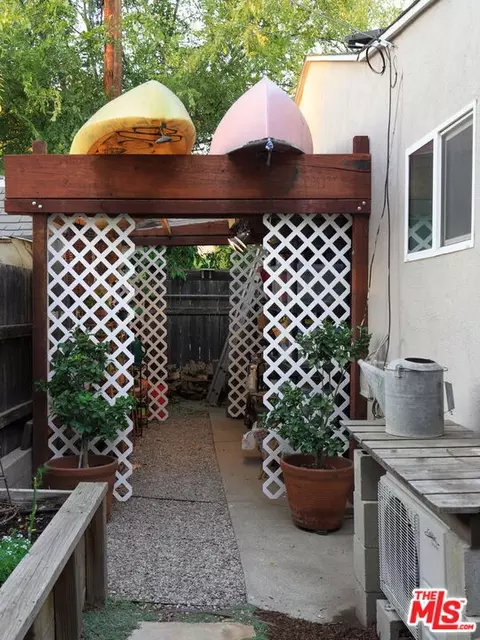 517 Castano Ave, Pasadena, CA 91107 photo 46