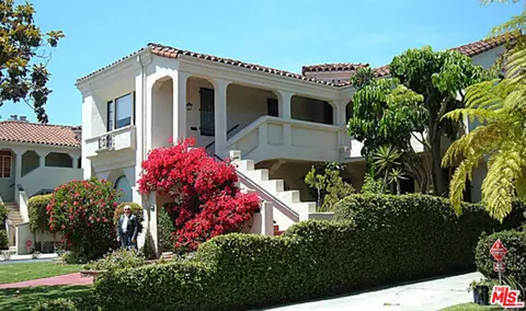 1063 S Genesee Ave, Los Angeles, CA 90019