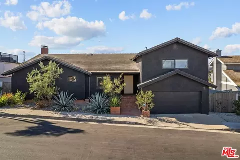 4233 Don Carlos Dr, Los Angeles, CA 90008