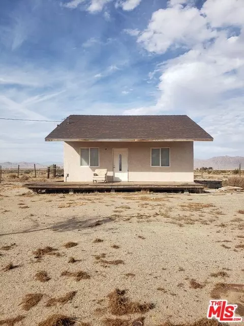 14196 Fairlane Rd, Lucerne Valley, CA 92356