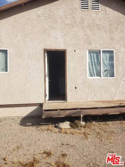 14196 Fairlane Rd, Lucerne Valley, CA 92356 photo 9
