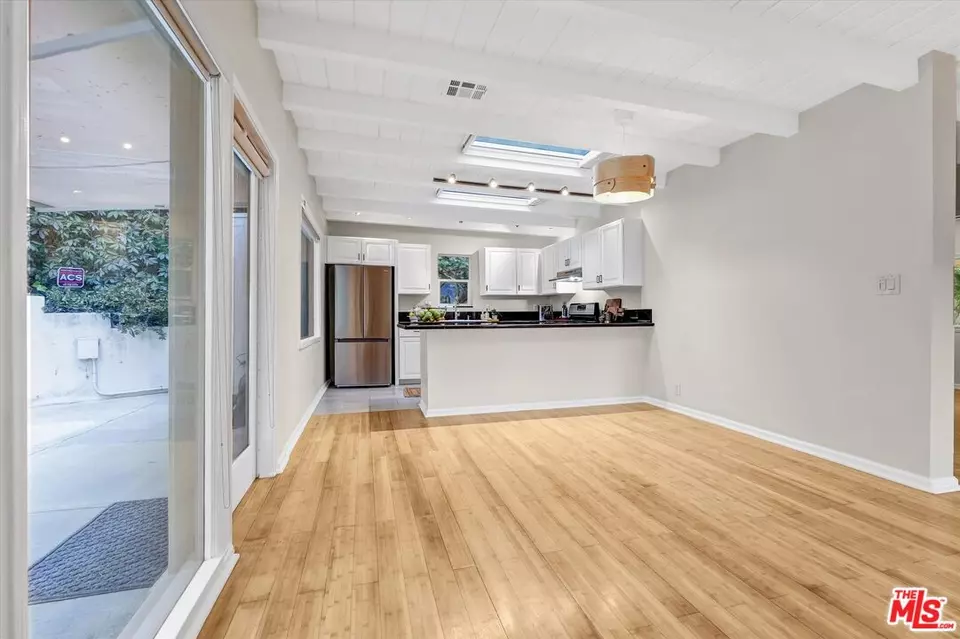 Living - 10524 Seabury Ln, Los Angeles, CA 90077 photo 6 of 6