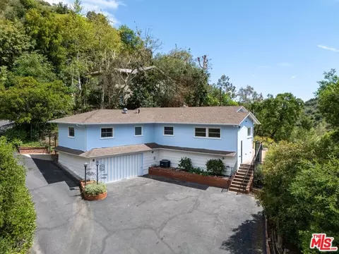 3908 Mandeville Canyon Rd, Los Angeles, CA 90049