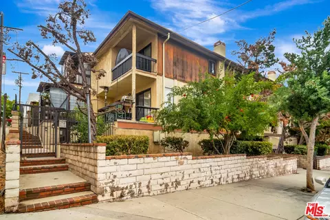 10164 Samoa Ave #8, Tujunga, CA 91042