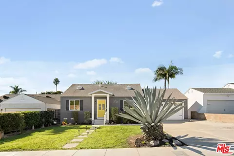 8741 Airlane Ave, Los Angeles, CA 90045