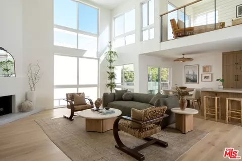 15 63rd Ave #4, Playa Del Rey, CA 90293