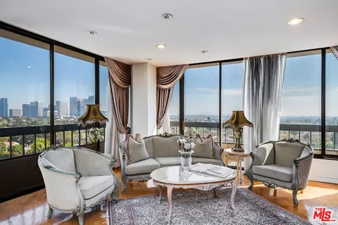 10590 Wilshire Blvd #1202, Los Angeles, CA 90024