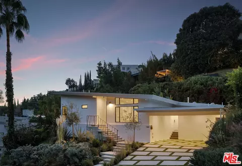 1541 Rising Glen Rd, Los Angeles, CA 90069