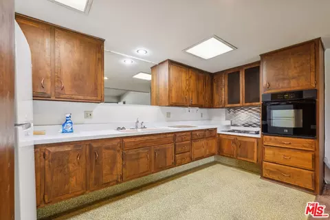 13681 St Andrews Dr #027K, Seal Beach, CA 90740