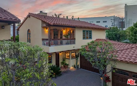 861 Westbourne Dr, West Hollywood, CA 90069