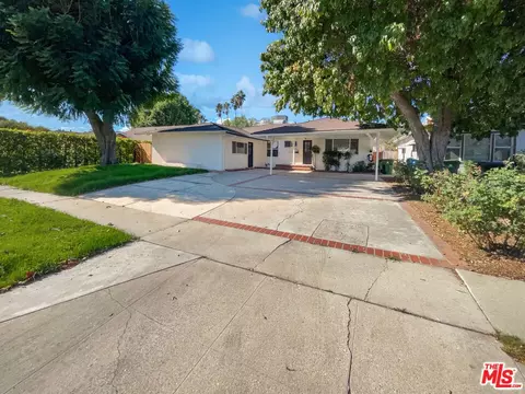 9225 Wystone Ave, Northridge, CA 91324