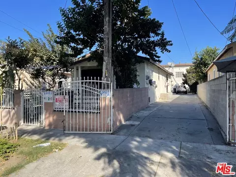 1341 E 59th Pl, Los Angeles, CA 90001
