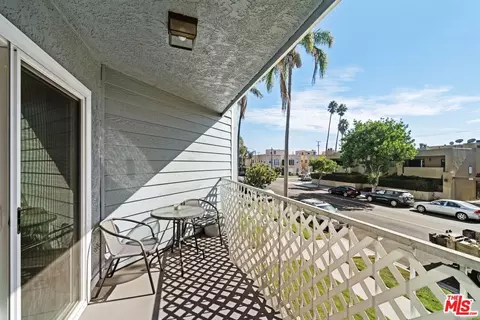 Exterior - 955 E 3rd St #213, Long Beach, CA 90802 photo 2 of 2