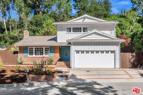 3345 Berry Dr, Studio City, CA 91604