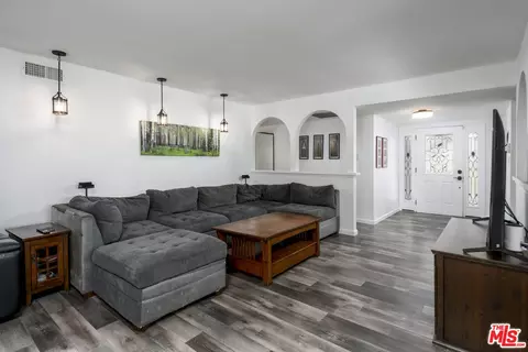 2304 Waldo St, Simi Valley, CA 93065 photo 10