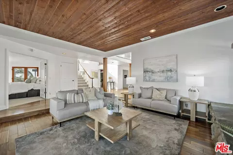 Living - 38675 Green Meadow Rd, Temecula, CA 92592 photo 7 of 8