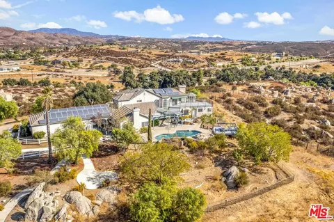 View/Area - 38675 Green Meadow Rd, Temecula, CA 92592 photo 2 of 9