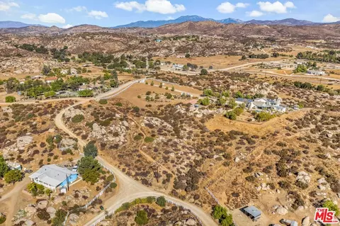 View/Area - 38675 Green Meadow Rd, Temecula, CA 92592 photo 8 of 9
