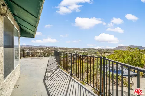 Exterior - 38675 Green Meadow Rd, Temecula, CA 92592 photo 16 of 18