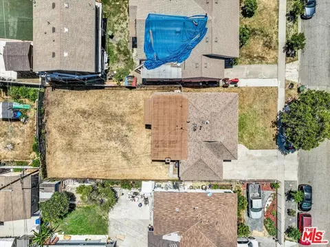 View/Area - 1026 S Harlan Ave, Compton, CA 90220 photo 7 of 10