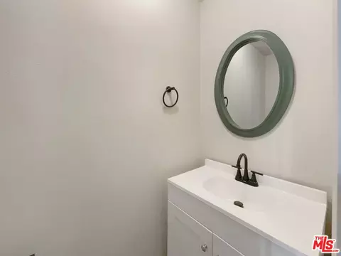 6525 Twin Circle Ln #5, Simi Valley, CA 93063 photo 14