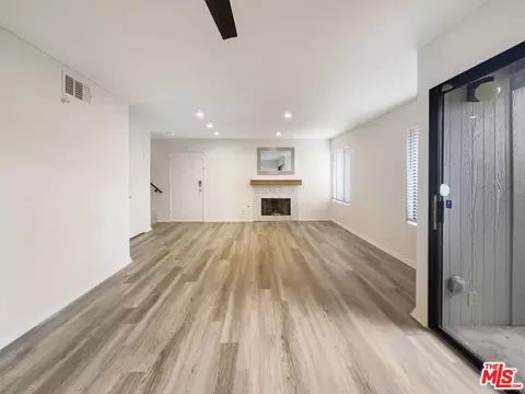 6525 Twin Circle Ln #5, Simi Valley, CA 93063 photo 3