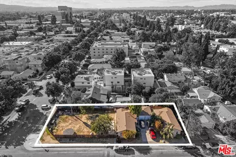6311 Hazeltine Ave, Van Nuys, CA 91401