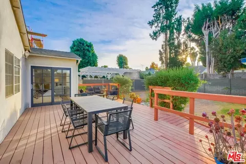 Exterior - 5519 Costello Ave, Sherman Oaks, CA 91401 photo 5 of 9