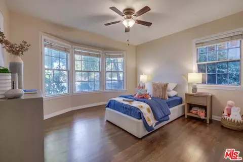 Bedroom - 5519 Costello Ave, Sherman Oaks, CA 91401 photo 5 of 12