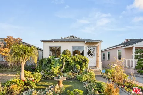 12726 Short Ave, Los Angeles, CA 90066