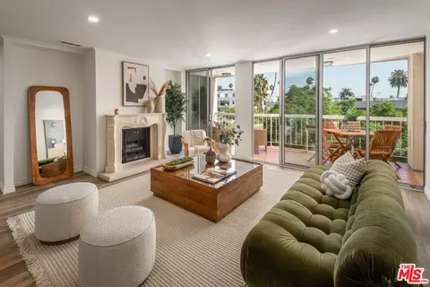 441 N Oakhurst Dr #406, Beverly Hills, CA 90210