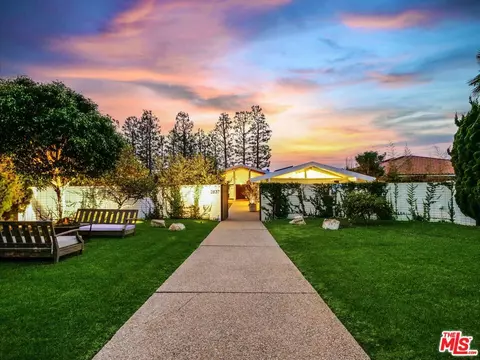 2837 Palos Verdes Dr W, Palos Verdes Estates, CA 90274
