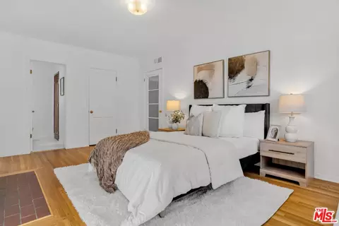 Bedroom - 1901 Montecito Dr, Glendale, CA 91208 photo 8 of 11