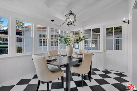 Dining - 1901 Montecito Dr, Glendale, CA 91208 photo 2 of 4