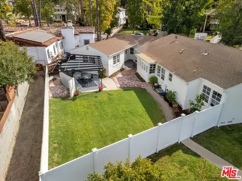 Exterior - 1901 Montecito Dr, Glendale, CA 91208 photo 14 of 14