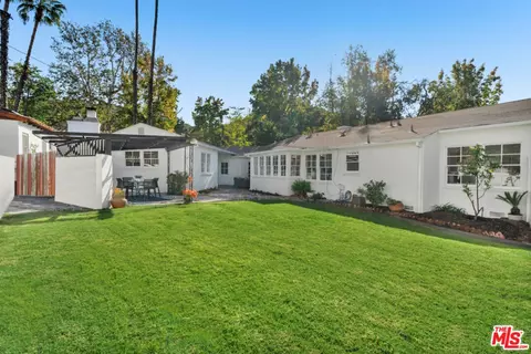 Exterior - 1901 Montecito Dr, Glendale, CA 91208 photo 7 of 14