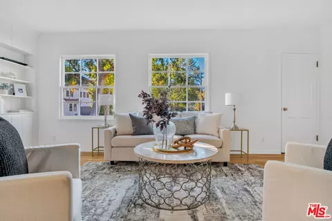 Living - 1901 Montecito Dr, Glendale, CA 91208 photo 2 of 4