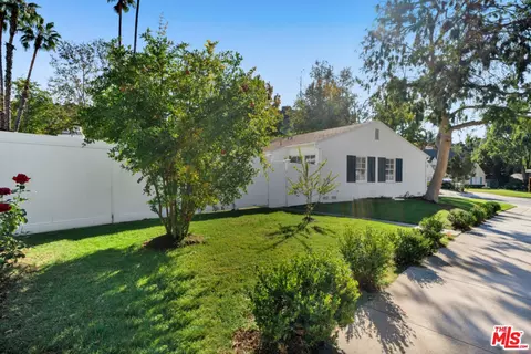 Exterior - 1901 Montecito Dr, Glendale, CA 91208 photo 13 of 14