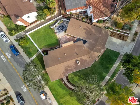 View/Area - 1901 Montecito Dr, Glendale, CA 91208 photo 1 of 5