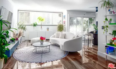 6000 Canterbury Dr #D114, Culver City, CA 90230