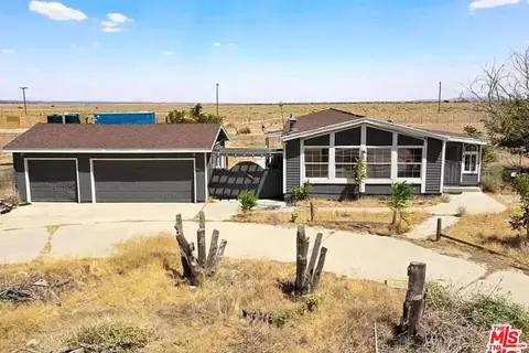 Exterior - 50752 252nd St, Lancaster, CA 93536 photo 1 of 5