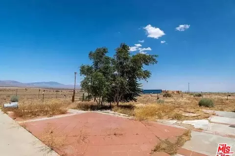 Exterior - 50752 252nd St, Lancaster, CA 93536 photo 3 of 5