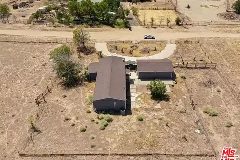View/Area - 50752 252nd St, Lancaster, CA 93536 photo 2 of 6