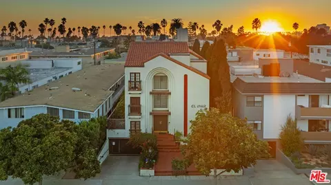 818 6th St #101, Santa Monica, CA 90403