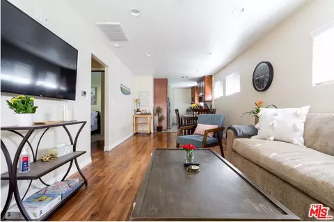 Living - 534 Maine Ave, Long Beach, CA 90802 photo 1 of 1