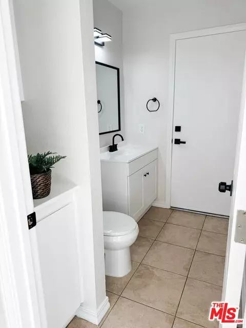 Bath - 159 Avocado Ave, Perris, CA 92571 photo 1 of 4