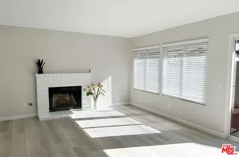 Living - 159 Avocado Ave, Perris, CA 92571 photo 5 of 6