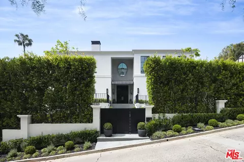 2331 Chislehurst Dr, Los Angeles, CA 90027