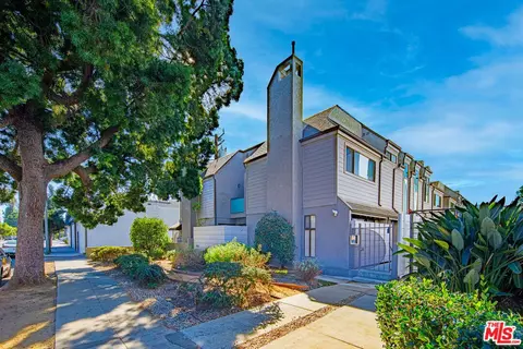 1342 Stanford St #4, Santa Monica, CA 90404